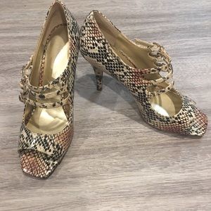 Like new Peep toes heels